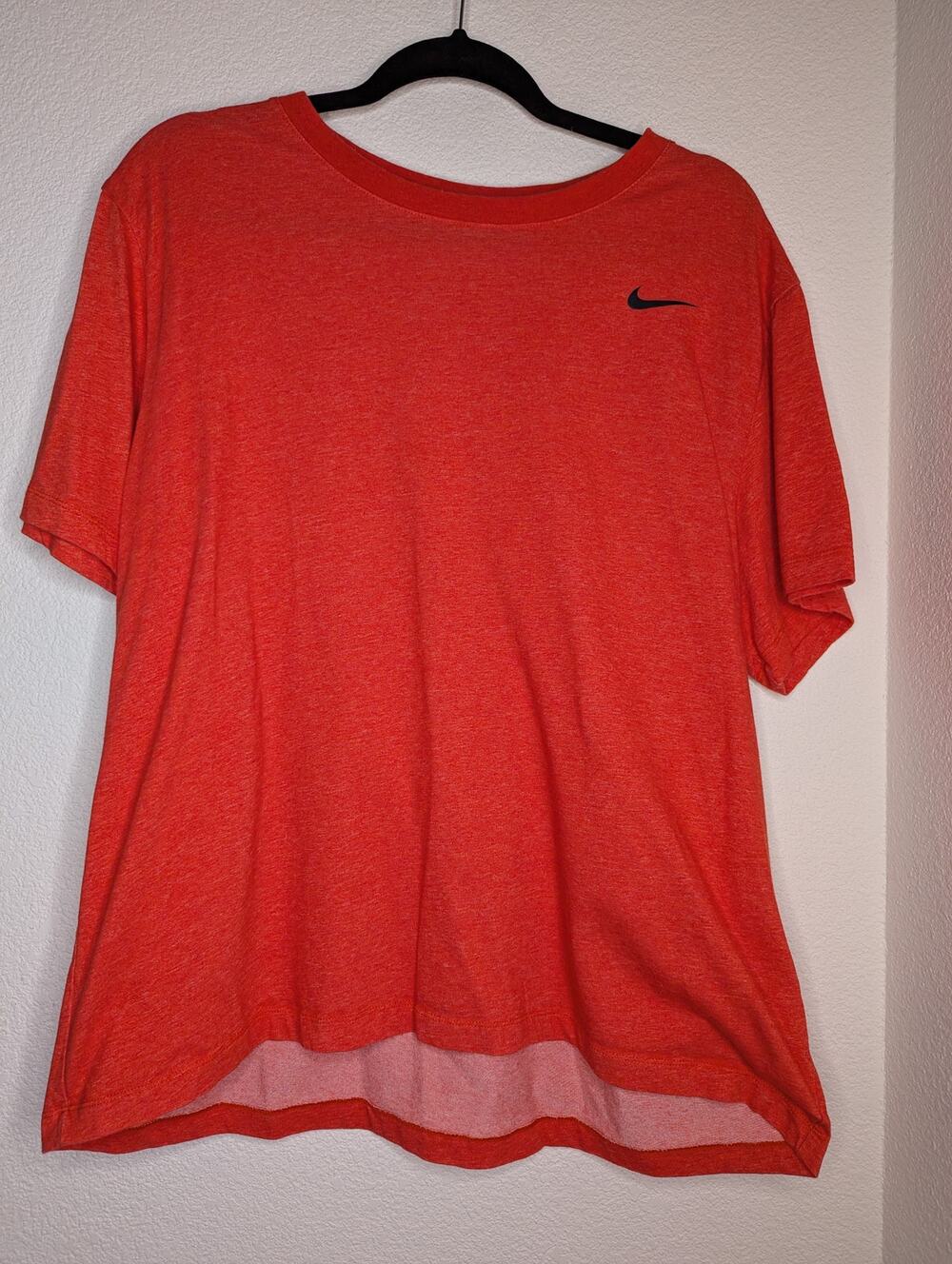Nike Men's Dri-Fit Red Crewneck Tee XL Active Sporty Casual Travel Workout Basic